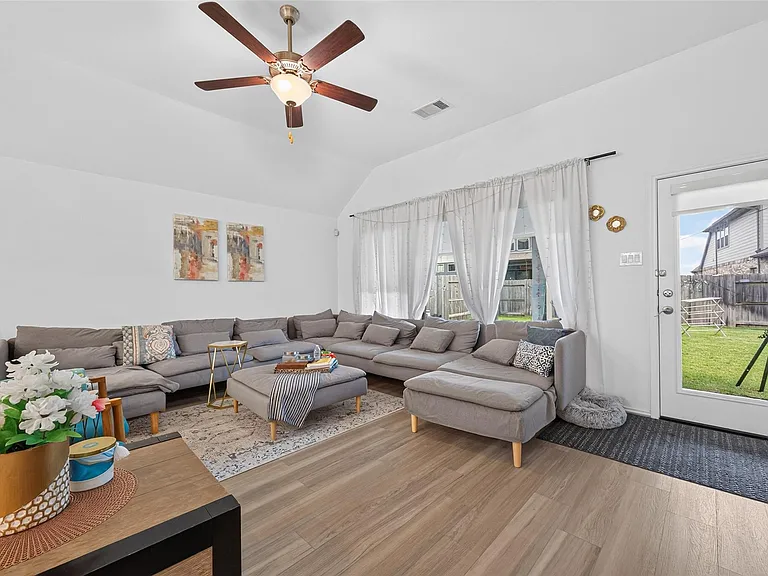 1330 Vinter Meadows Ln — Photo 21