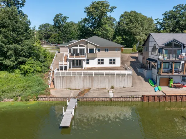 230 Lake St, Fruitport, MI 49415