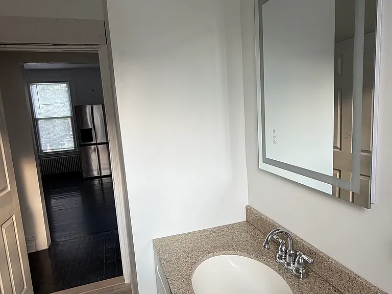 419 Edgewood Ave #2 — Photo 6