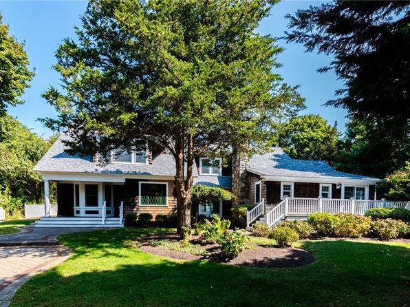 58 Dolphin Ave, Jamestown, RI 02835