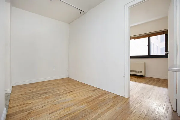 Rented by REAL New York | media 12