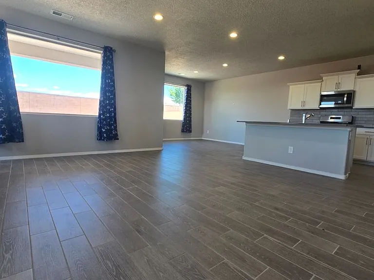 3209 Tazanita Loop SE — Photo 7