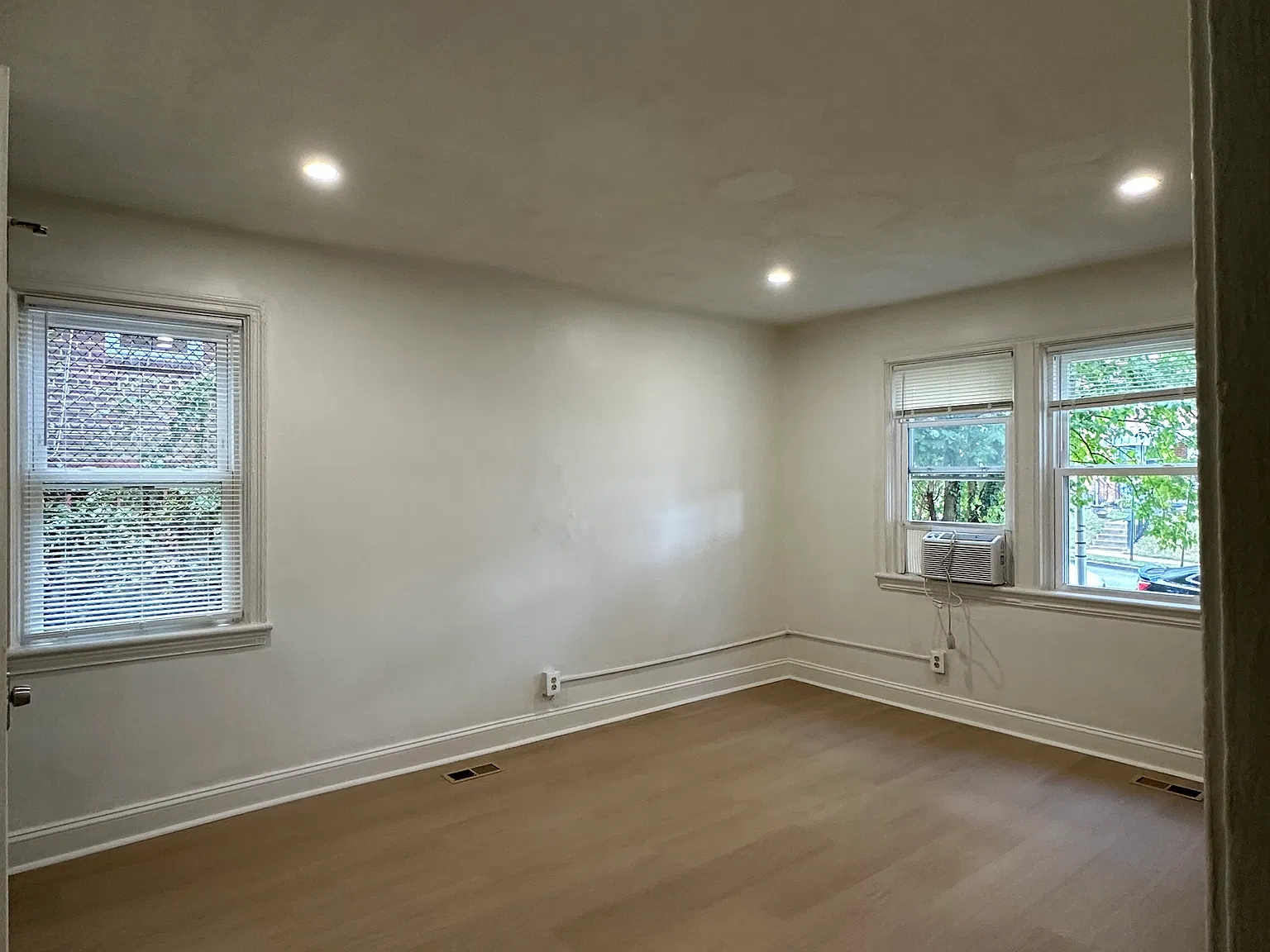 1 bed, $1,247 — Photo 3