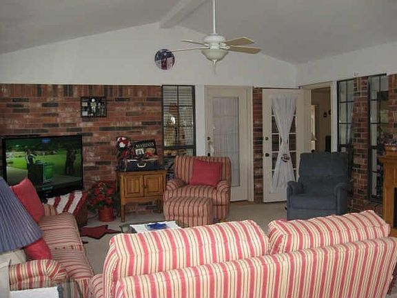 2nd image of 233 Avenida Cortez