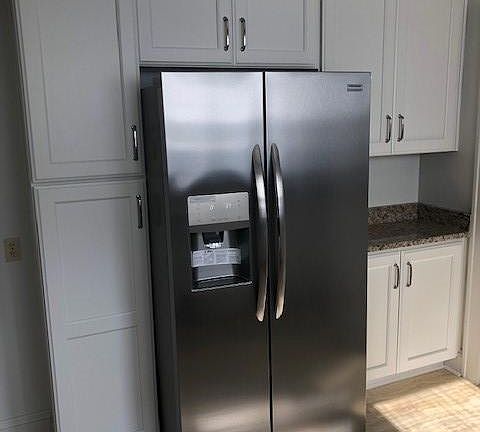 3rd image of 3205 Kenmore Dr #A