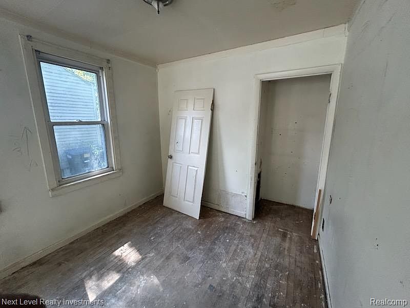 16891 Fenton St, photo 11