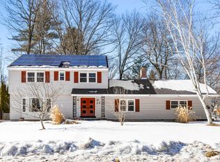 23 Woodmont Drive, Delmar, NY 12054