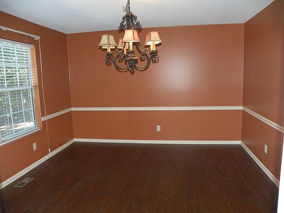 3rd image of 2003 Pine Forest Dr
