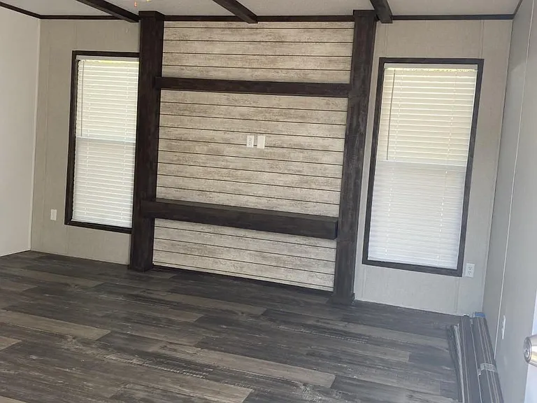 4330 Bradley Ln — Photo 3