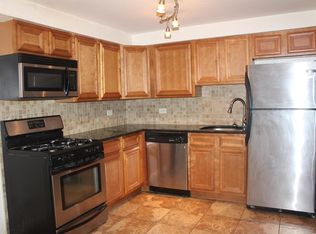 4438 Prescott Ave APT 1A, Lyons, IL 60534
