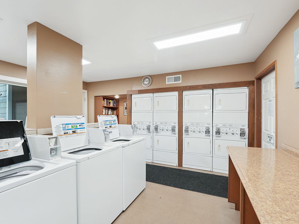 1st image of 2942 Soscol Ave #79