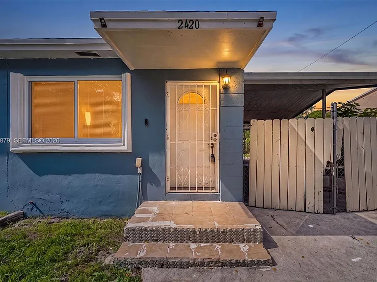 2420 NW 141st St — Photo 4
