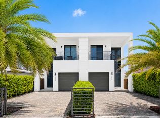 3090 SW 17th St, Miami, FL 33145