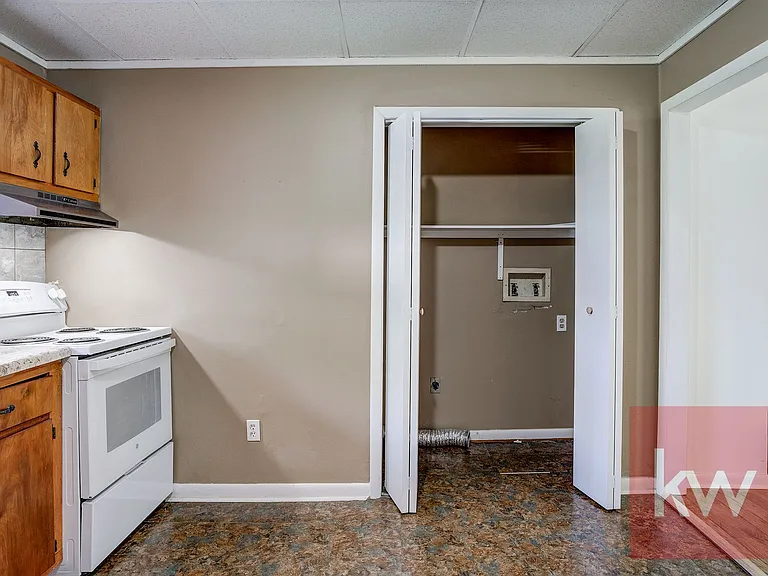 314 Wilson Ave — Photo 15