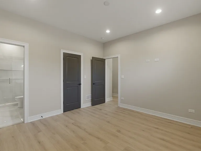 4932 S Champlain Ave #2 — Photo 11