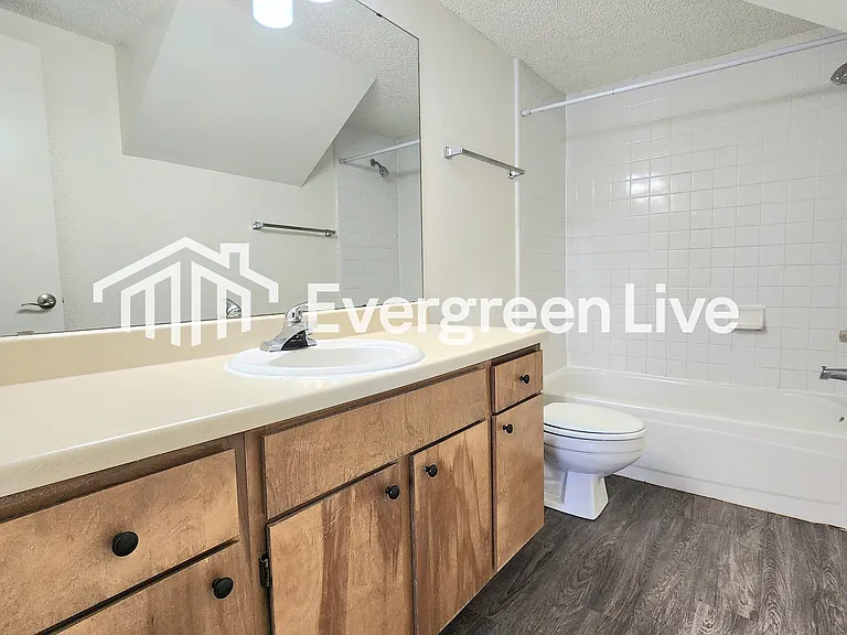 2240 Zuni Ct — Photo 16