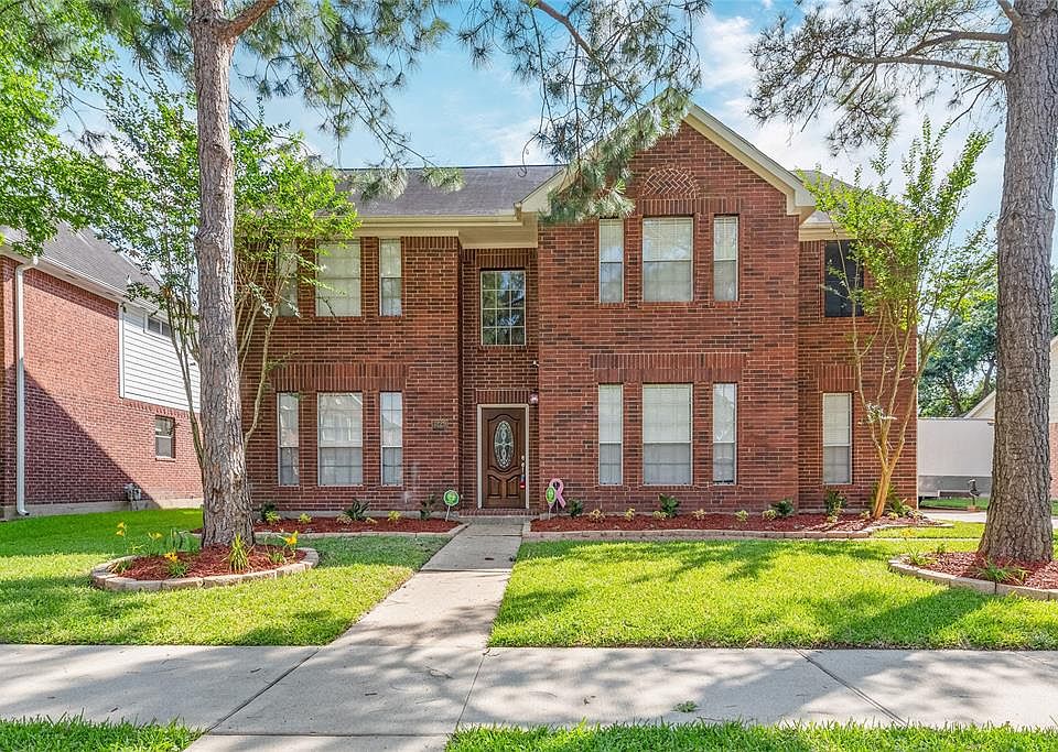 1st image of 3229 Three Sisters Cir