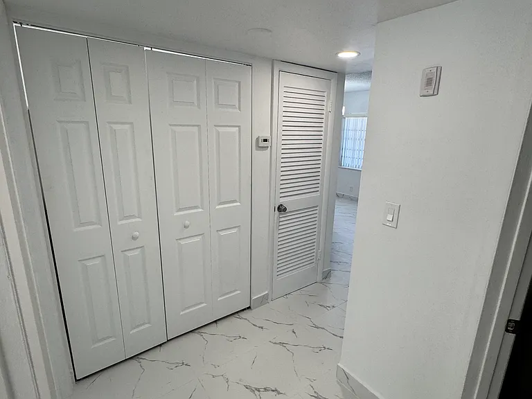 1335 S Dixie Hwy #4 — Photo 4