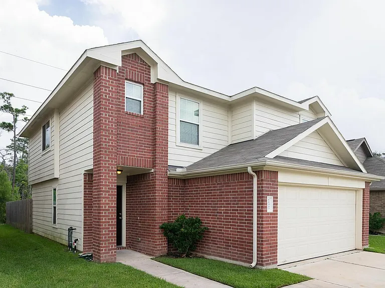 11927 Pia Dr — Photo 3