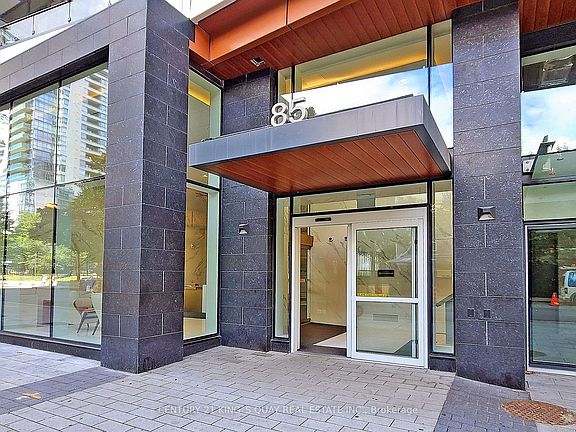 2nd image of 85 Wood St #1212