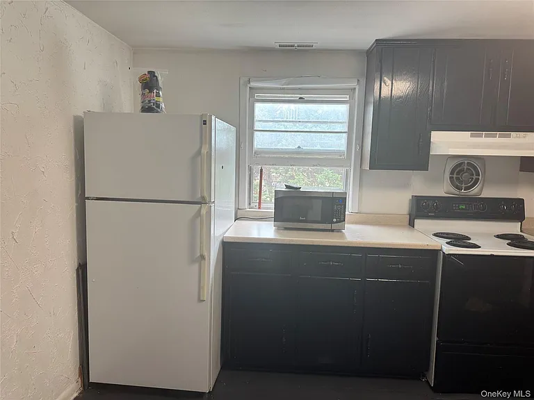 124 Parkdale Dr — Photo 13