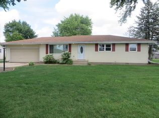 12143 E Gregg Blvd, Momence, IL 60954