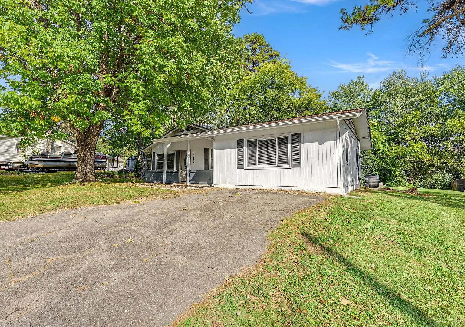 1612 Bradshaw Garden Rd — Photo 3