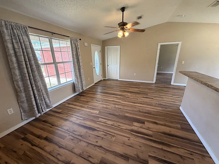 7212 Bogey Ln — Photo 8