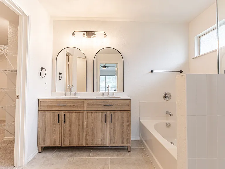 7410 Tranquillo Way — Photo 23