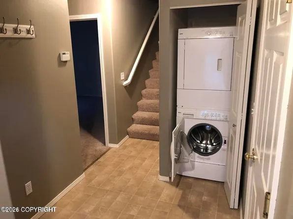 5781 Sapphire Loop, Anchorage, AK 99504