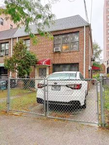 132-51 Avery Avenue, Flushing, NY, 11355