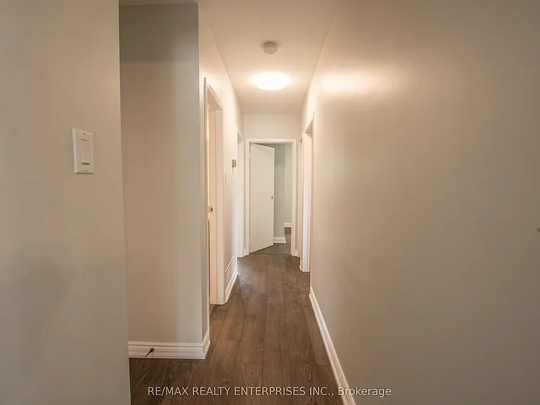 8 Weber Dr — Photo 15