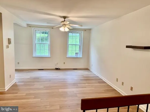 3895 Rodman St NW APT A73, Washington, DC 20016