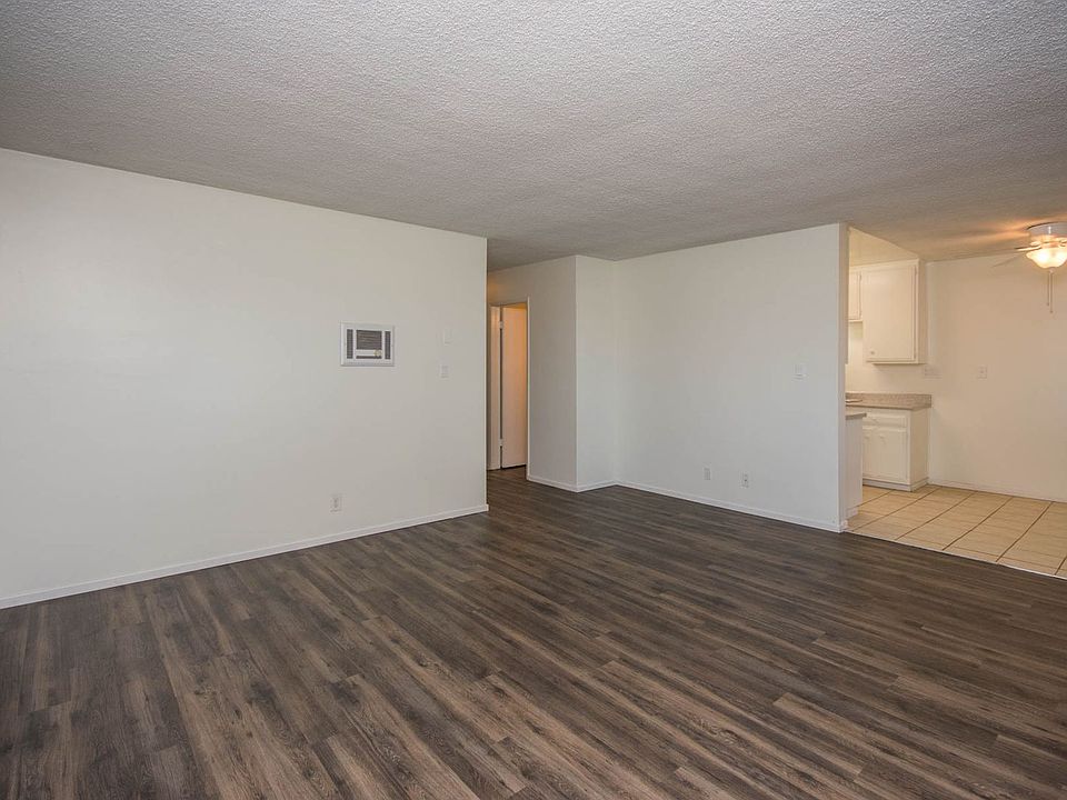1st image of 1810 S Broadway St S #23