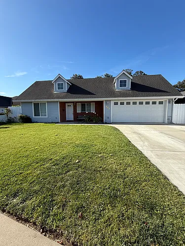 985 Magnolia Dr Photo 1