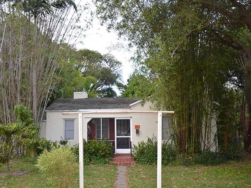1st image of 645 NE 114th St