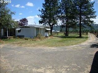 815 Dairy Loop Rd, Roseburg, OR 97471