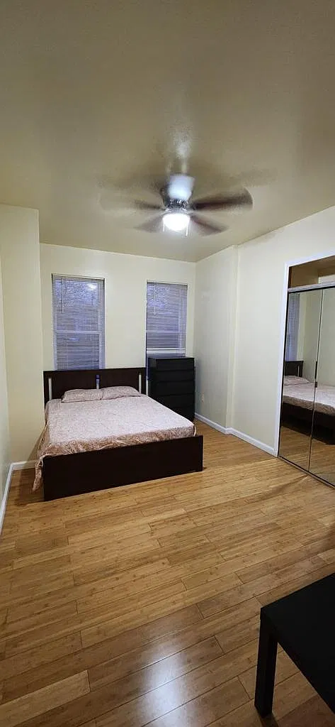 1429 W Venango St — Photo 3