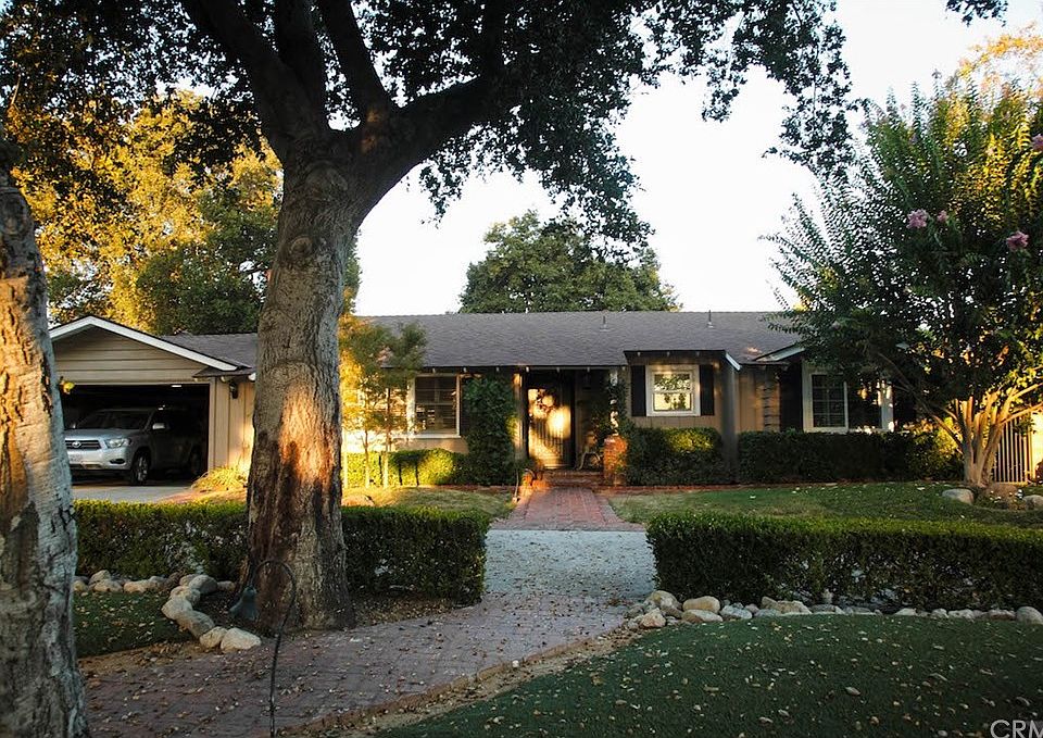 1st image of 3016 N Mountain Ave