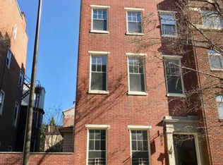 317 S 10th St APT 3R, Philadelphia, PA 19107