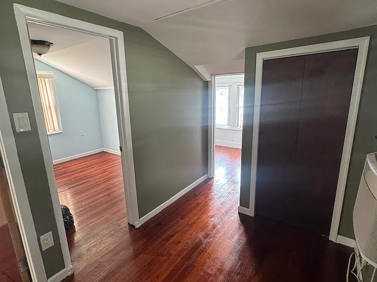 Walnut Ln — Photo 22