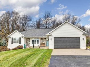 2246 Elvira Way, Green Bay, WI 54313