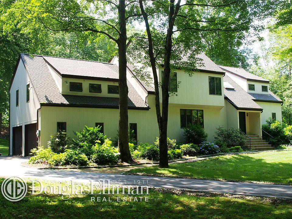 1st image of 45 Blossom Ln