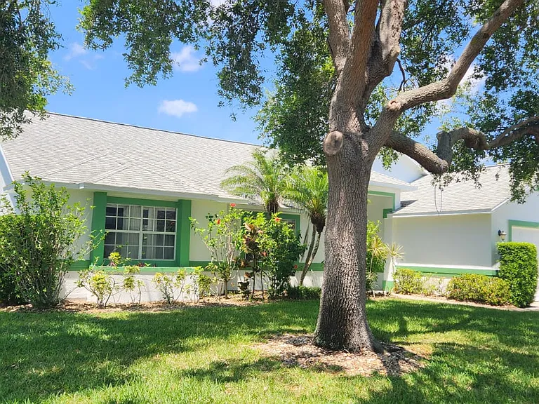 292 Carmel Dr — Photo 13
