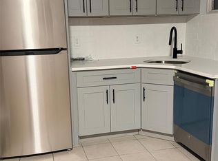 8906 S Conduit Ave, Jamaica, NY 11414