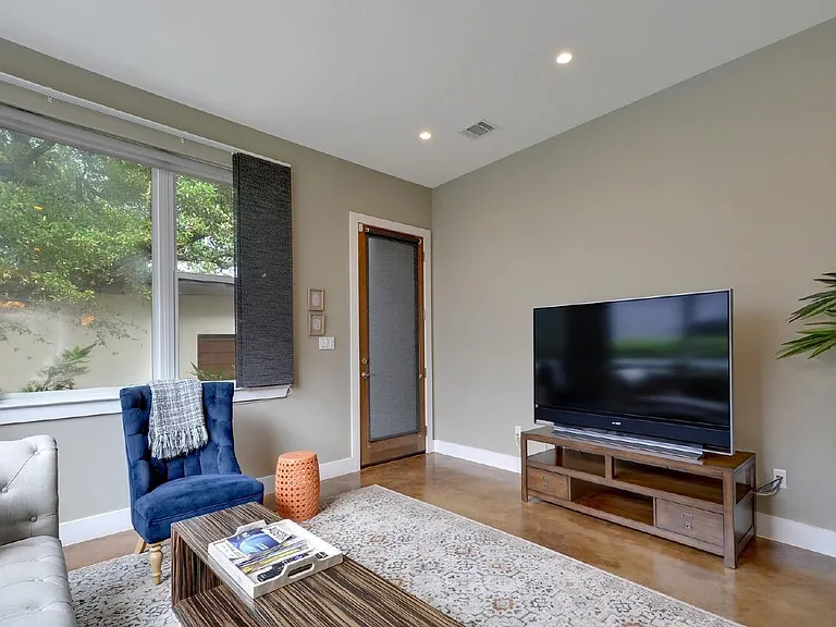 2111 Melridge Pl #B — Photo 7
