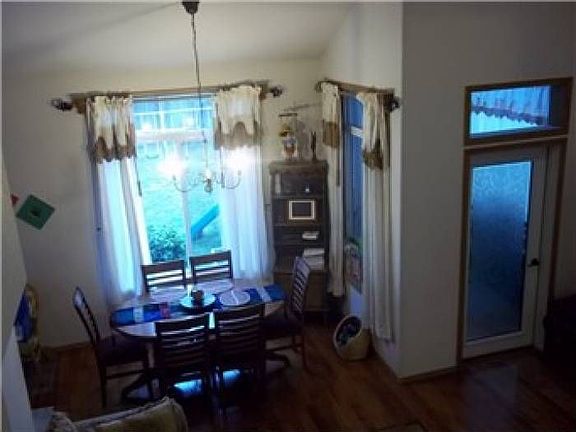 Dining Rm