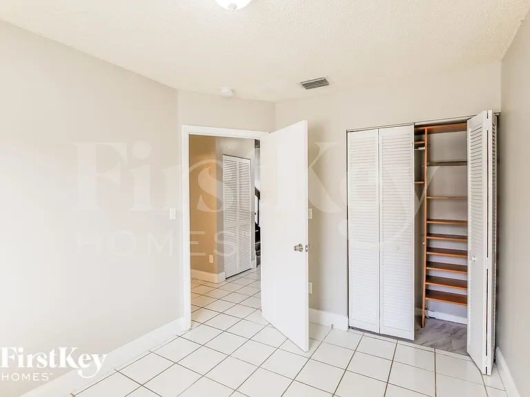13921 SW 173rd Ter — Photo 12