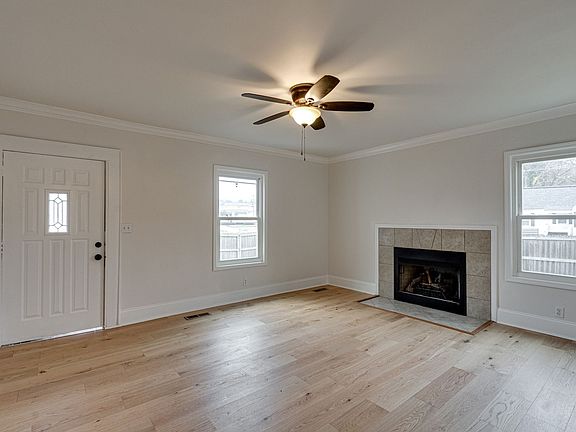 3rd image of 3601 Cherryton Dr