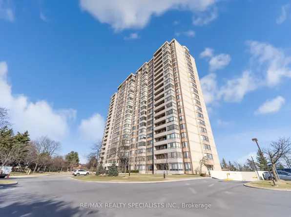 100 County Court Blvd #1604, Brampton, ON L6W 3X1